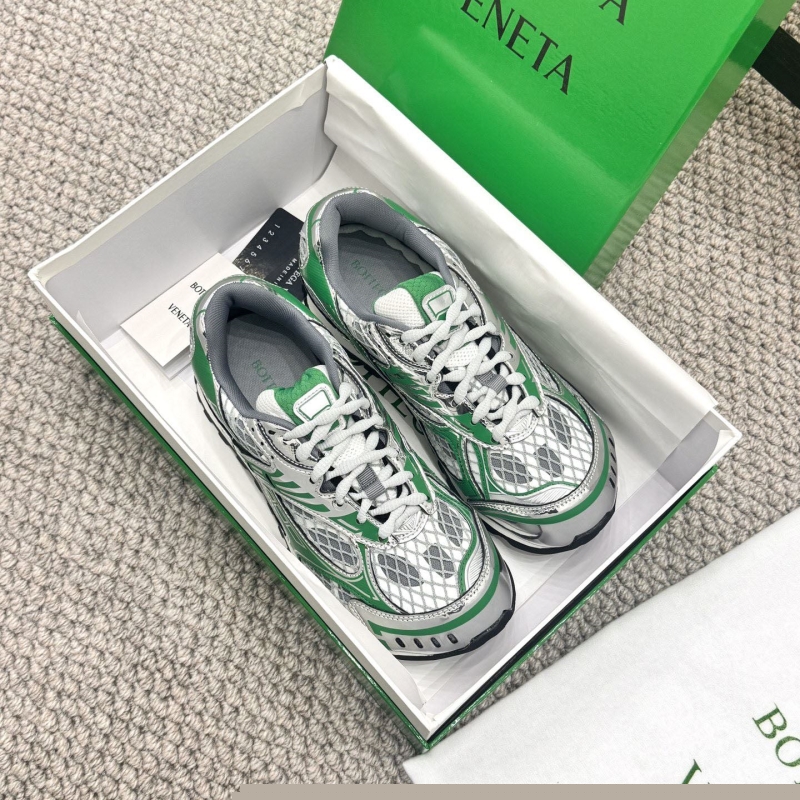 bo*te*ga Ve*ne*ta casual shoes
